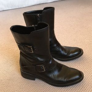 Moto boots